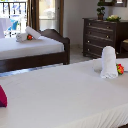 Litsa Aparthotel 2*